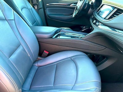 2022 Buick Enclave Essence FWD