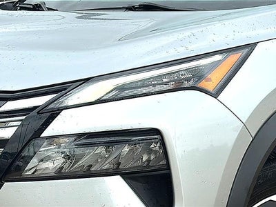 2024 Nissan Rogue FWD SV