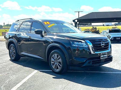 2024 Nissan Pathfinder SV FWD