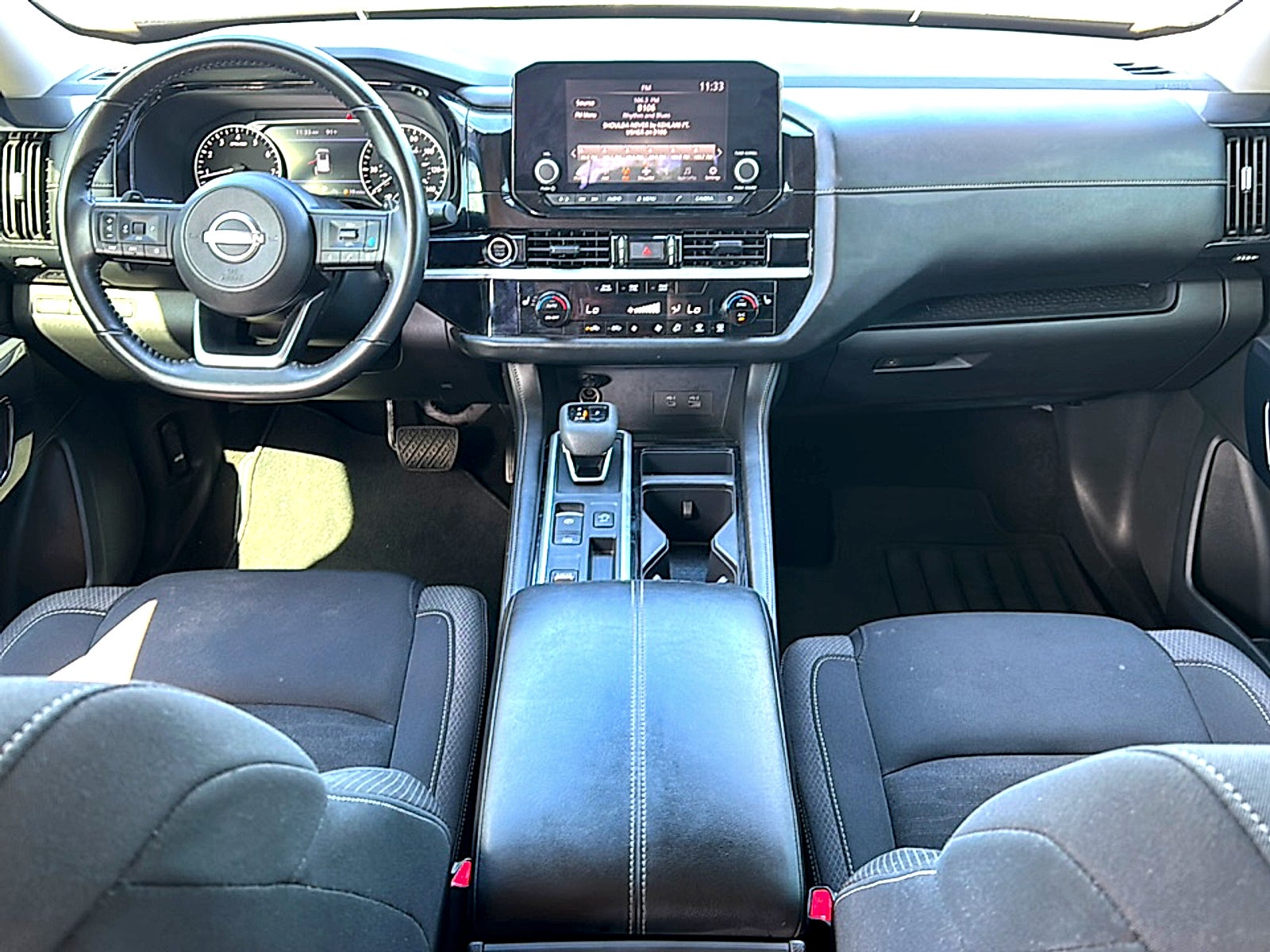 2024 Nissan Pathfinder SV FWD