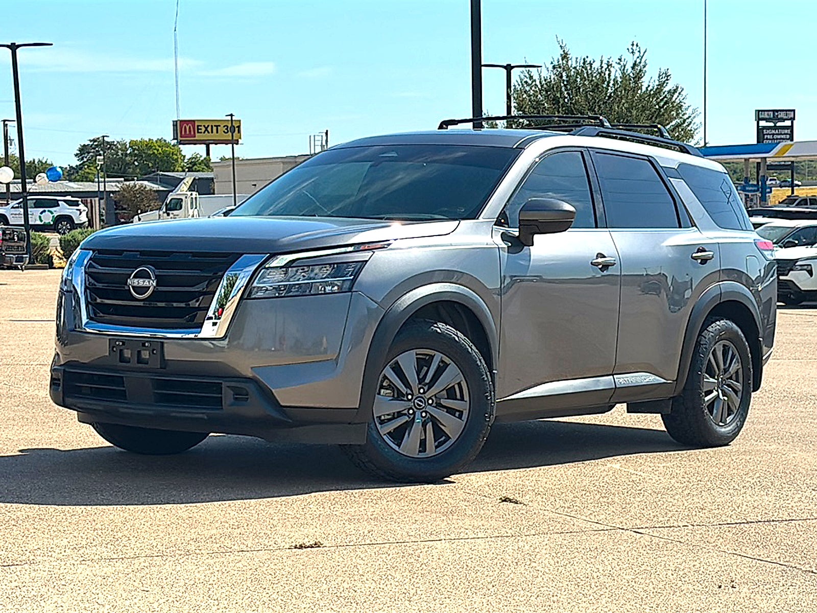 2022 Nissan Pathfinder SV 2WD