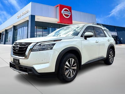 2024 Nissan Pathfinder SL 2WD