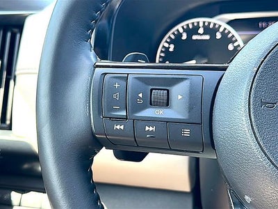 2025 Nissan Pathfinder SL 2WD