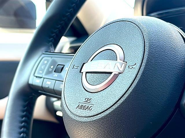 2025 Nissan Pathfinder SL 2WD