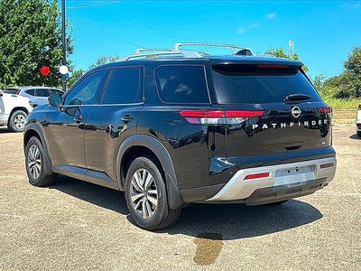2025 Nissan Pathfinder SL 2WD