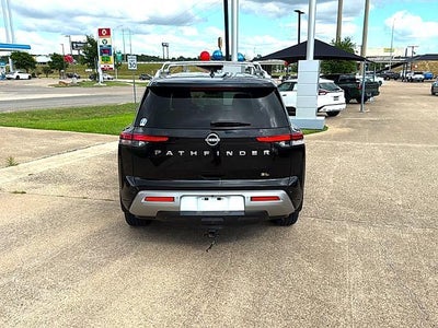 2024 Nissan Pathfinder SL 2WD