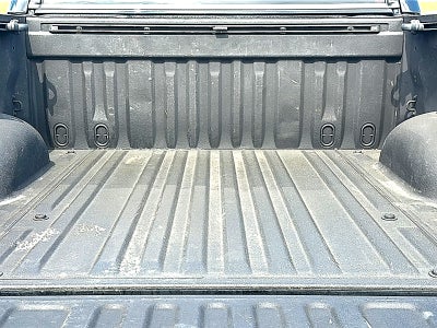 2017 Toyota Tundra SR5 5.7L V8