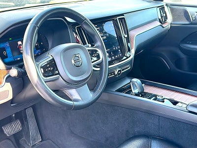 2024 Volvo S60 B5 Plus Dark Theme