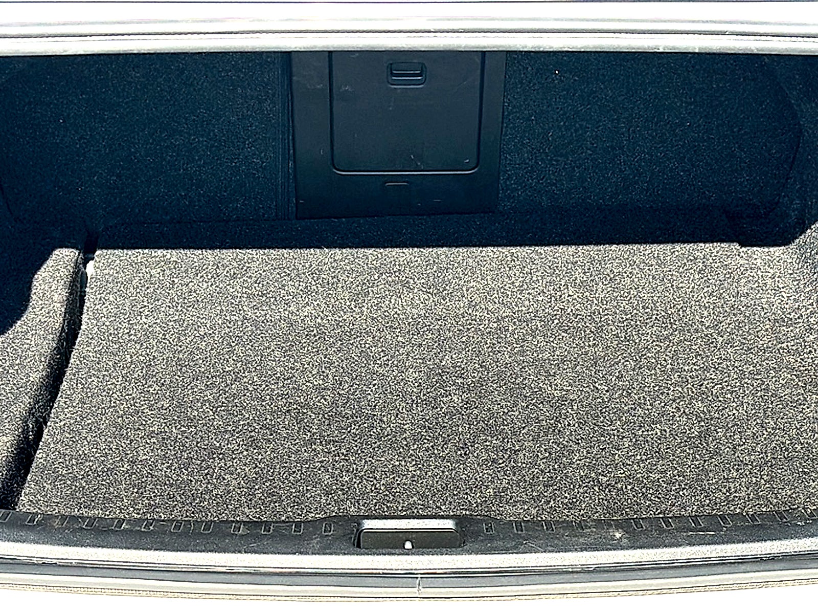 2024 Volvo S60 B5 Plus Dark Theme