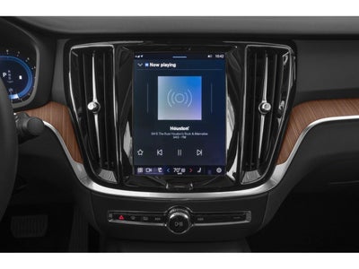 2024 Volvo S60 B5 AWD Plus Dark Theme