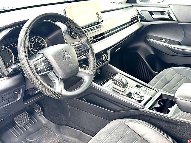 2023 Mitsubishi Outlander SE FWD