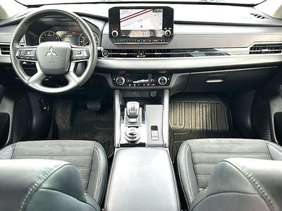 2023 Mitsubishi Outlander SE FWD