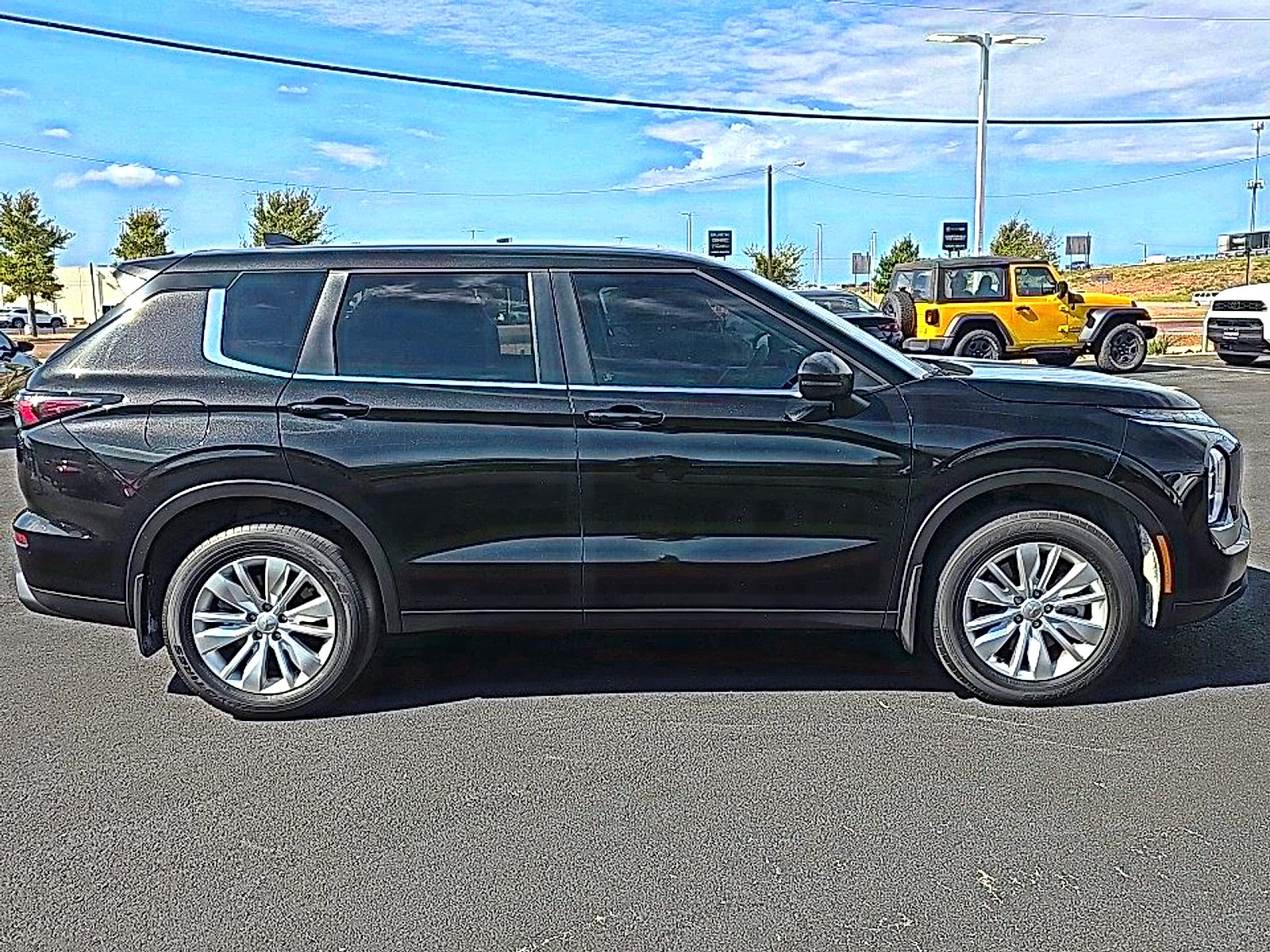 2025 Mitsubishi Outlander ES 2.5 2WD