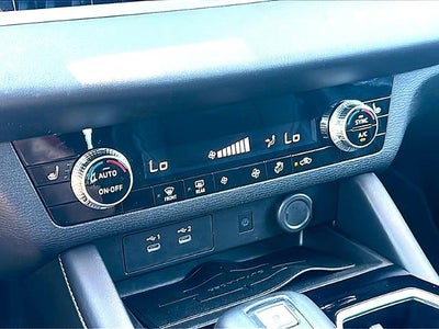 2025 Mitsubishi Outlander SE FWD
