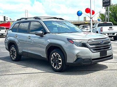 2025 Subaru Forester Premium AWD
