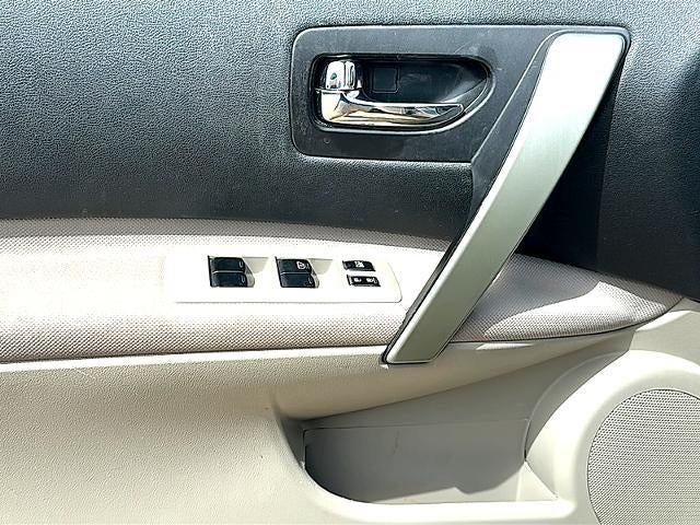 2013 Nissan Rogue FWD 4dr S