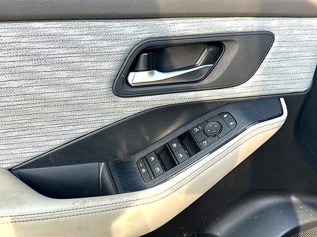 2023 Nissan Rogue FWD SV