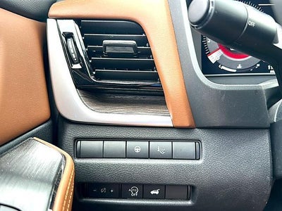 2025 Nissan Rogue FWD Platinum