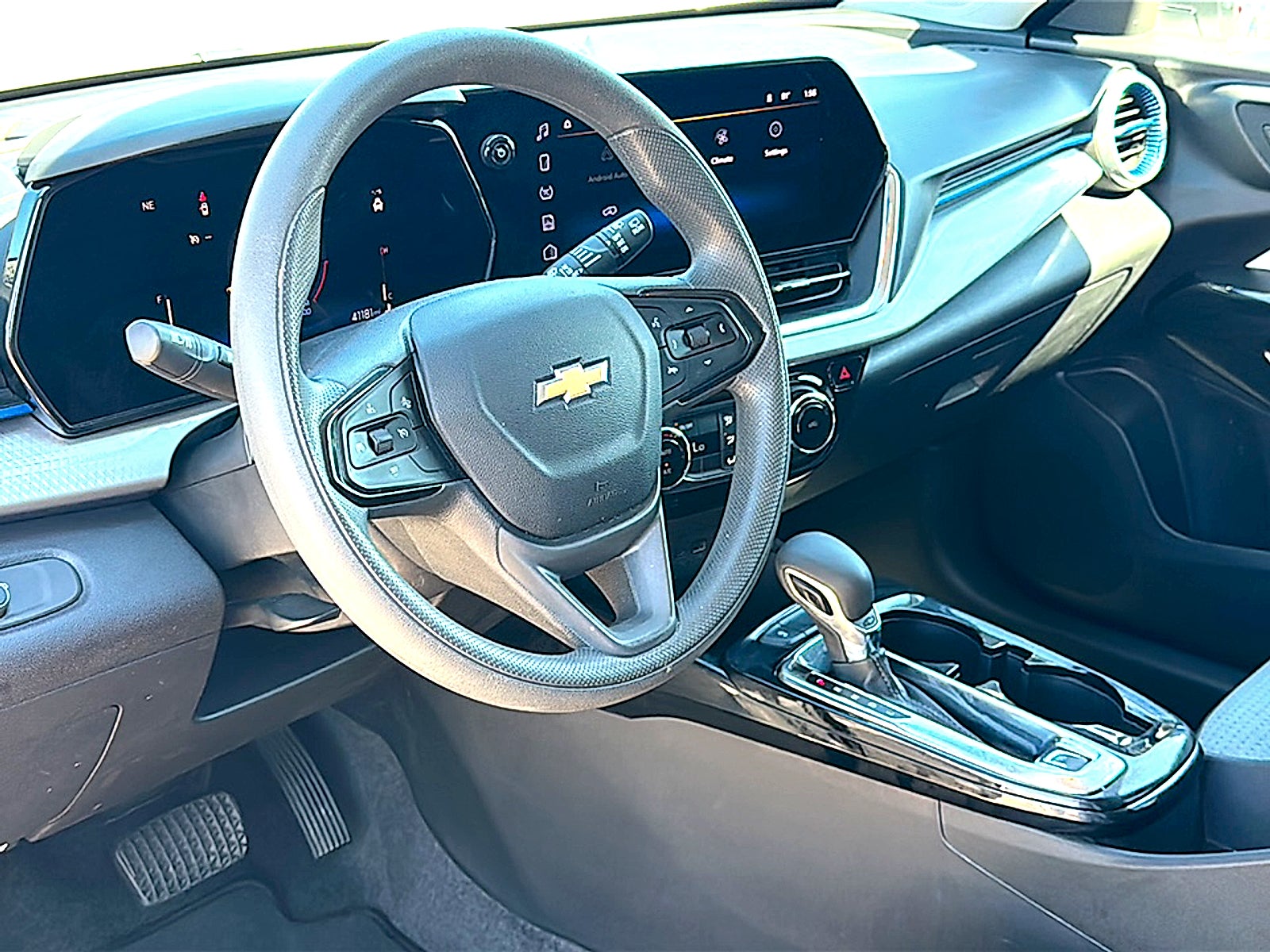 2025 Chevrolet Trax FWD LT