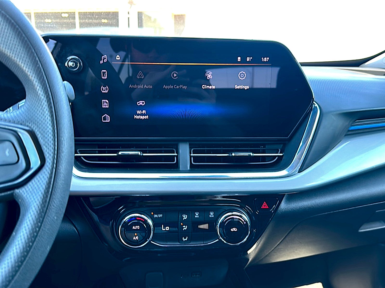 2025 Chevrolet Trax FWD LT