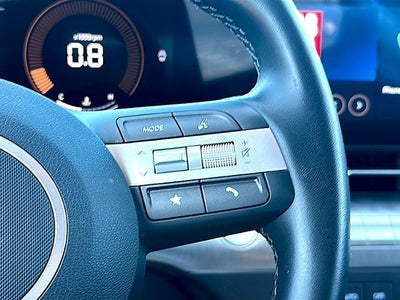 2025 Hyundai KONA SEL FWD