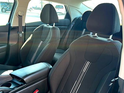 2024 Hyundai ELANTRA SEL IVT