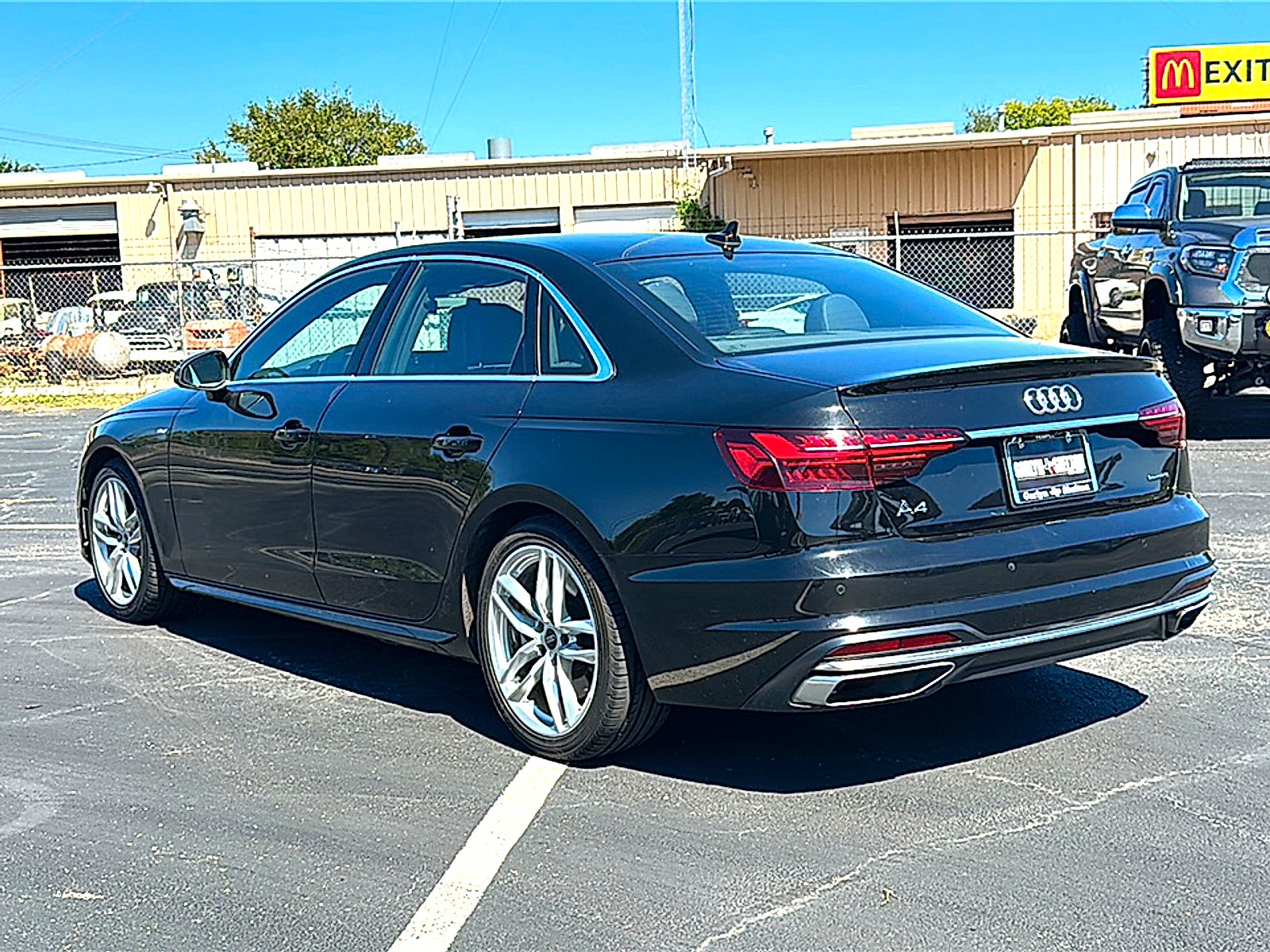 2023 Audi A4 Premium Plus 45 TFSI S line quattro S tronic