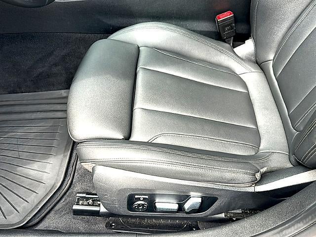 2021 BMW 330i xDrive Sedan