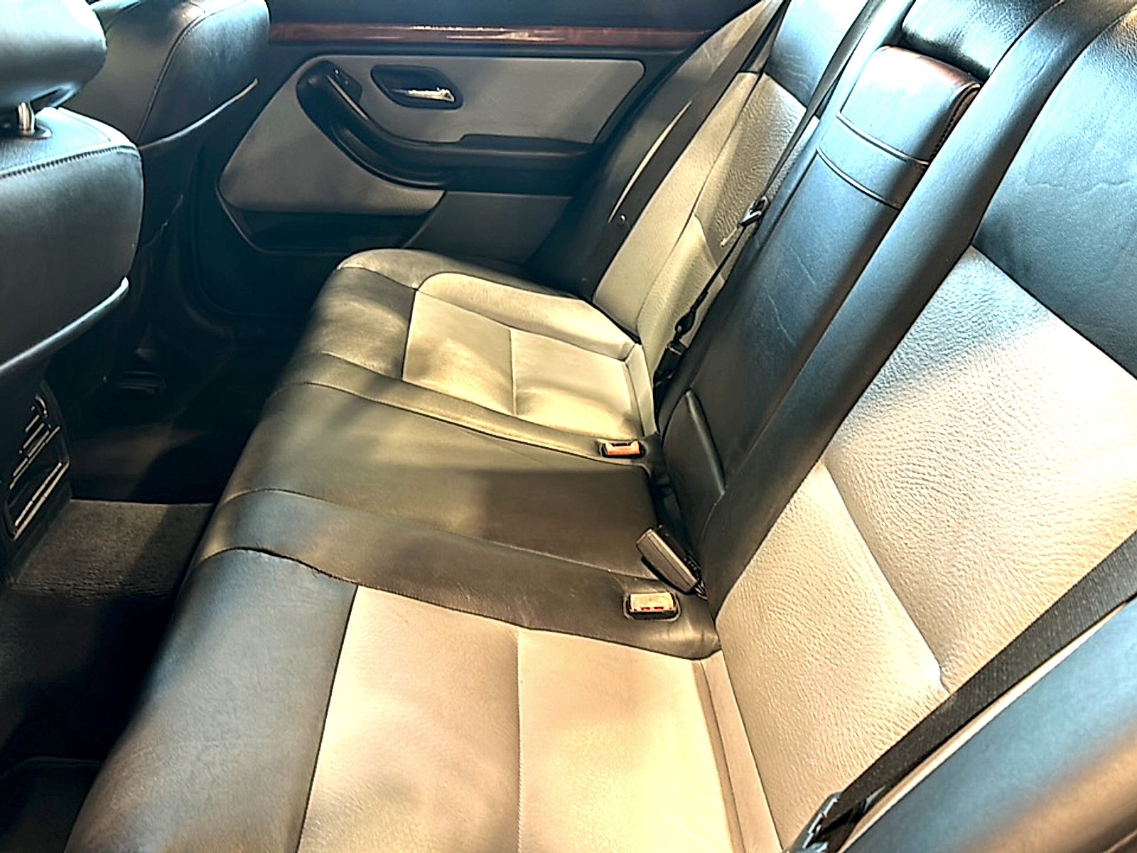 2002 BMW M5 Sedan