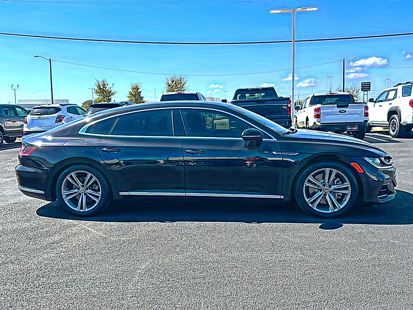 2023 Volkswagen Arteon 2.0T SE R-Line