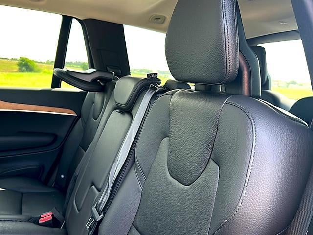 2022 Volvo XC90 T5 FWD Momentum 7P