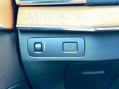 2022 Volvo XC90 T5 FWD Momentum 7P