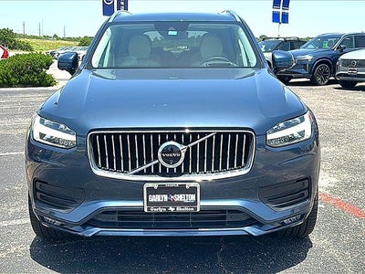 2022 Volvo XC90 T6 AWD Momentum 6P