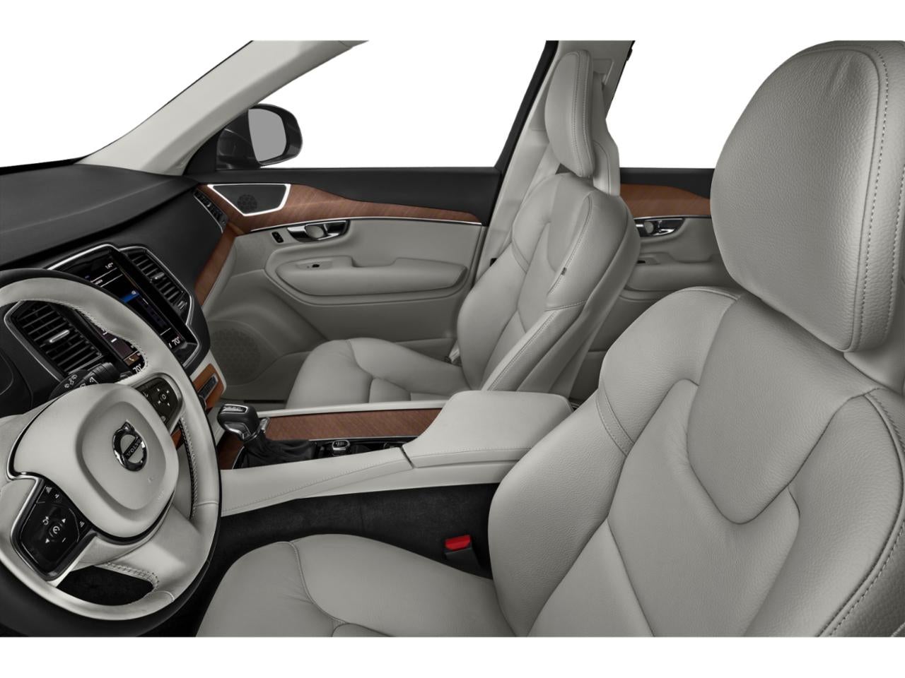 2022 Volvo XC90 T6 AWD Momentum 6P