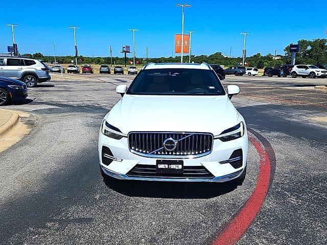 2023 Volvo XC60 B5 FWD Ultimate Bright Theme