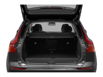 2023 Volvo XC60 B5 FWD Ultimate Bright Theme