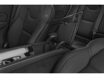 2022 Volvo XC60 B5 AWD Momentum