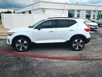 2025 Volvo XC40 B5 AWD Plus Dark Theme
