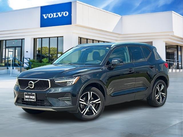 2023 Volvo XC40 B5 AWD Core