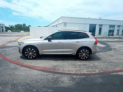 2025 Volvo XC60 B5 AWD Plus