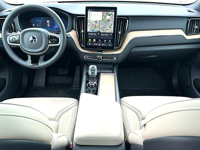 2026 Volvo XC60 B5 AWD Plus