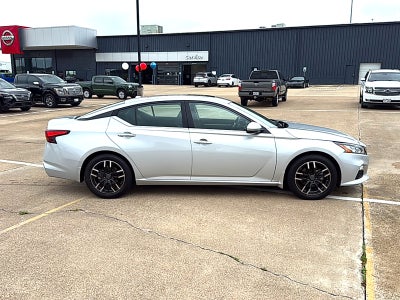 2022 Nissan Altima SV FWD