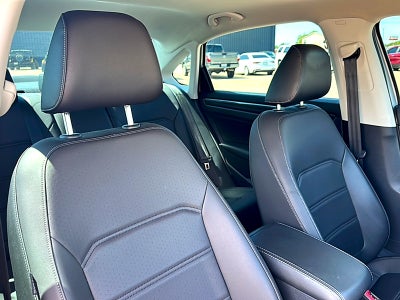 2020 Volkswagen Passat 2.0T R-Line