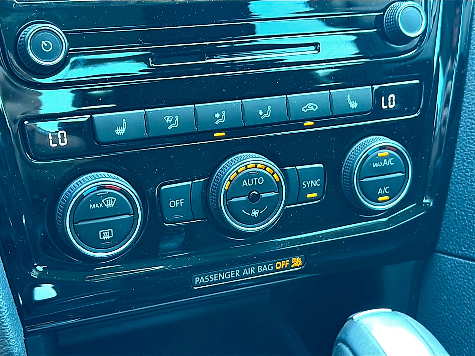 2020 Volkswagen Passat 2.0T R-Line