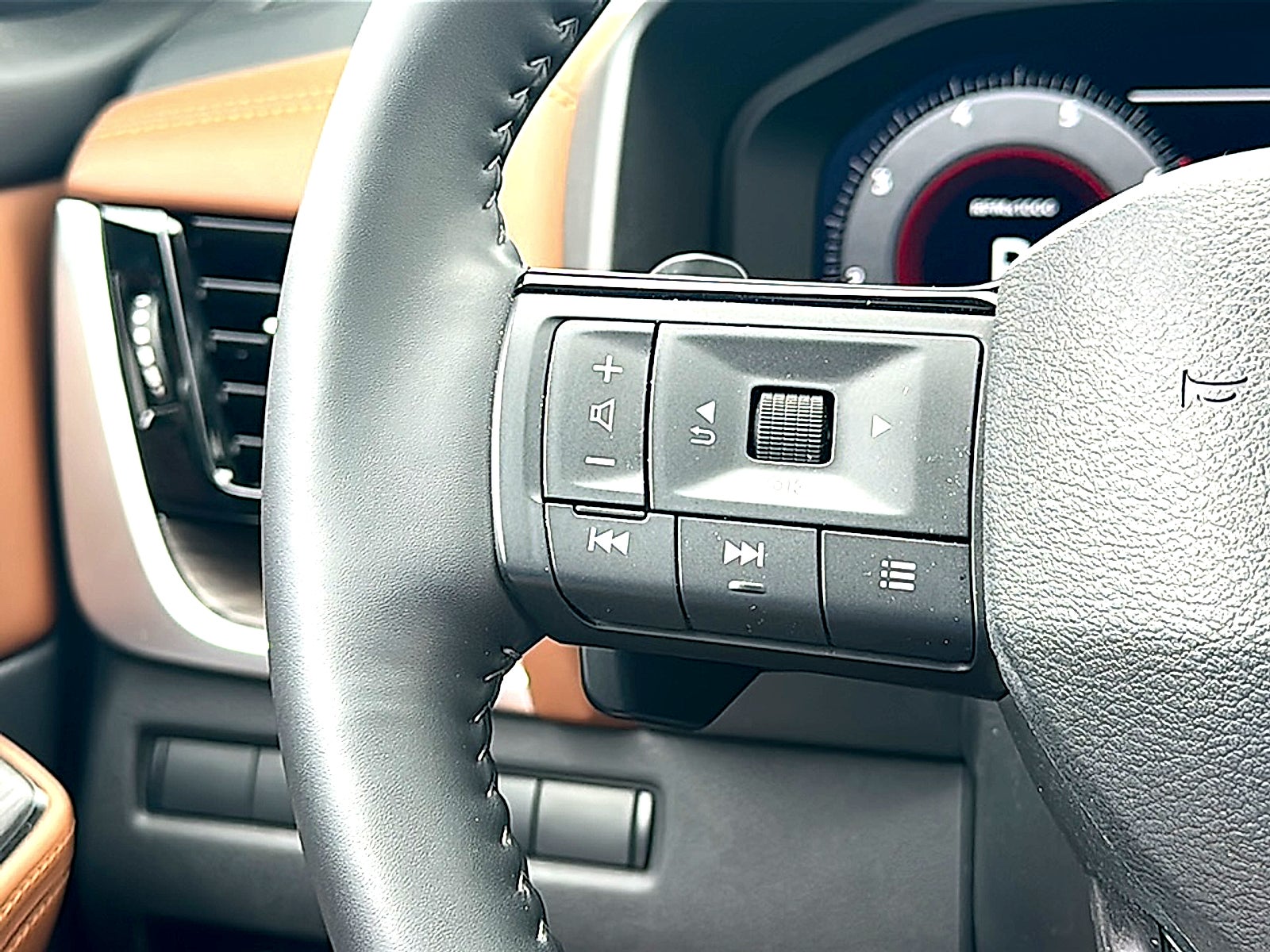 2025 Nissan Rogue Platinum FWD