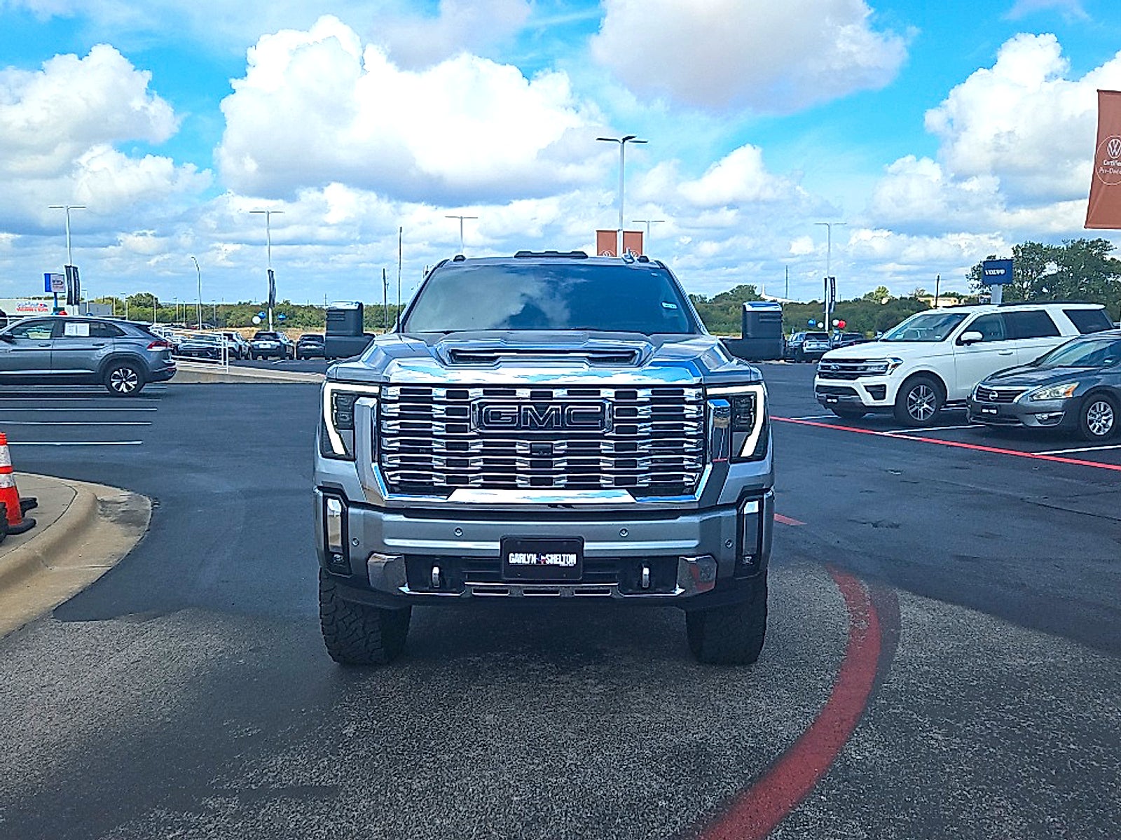 2025 GMC Sierra 2500HD 4WD Crew Cab Standard Bed Denali