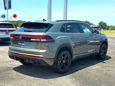 2026 Volkswagen Atlas Cross Sport 2.0T SEL R-Line Black