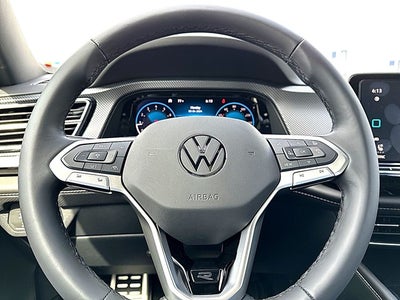 2024 Volkswagen Atlas Cross Sport 2.0T SEL R-Line