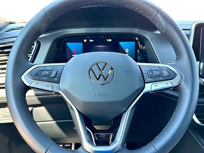 2024 Volkswagen Atlas Cross Sport 2.0T SEL R-Line