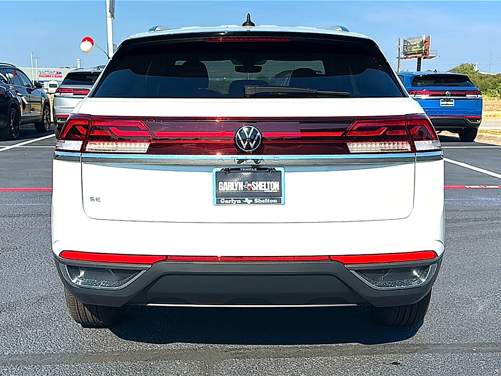 2026 Volkswagen Atlas Cross Sport 2.0T SE